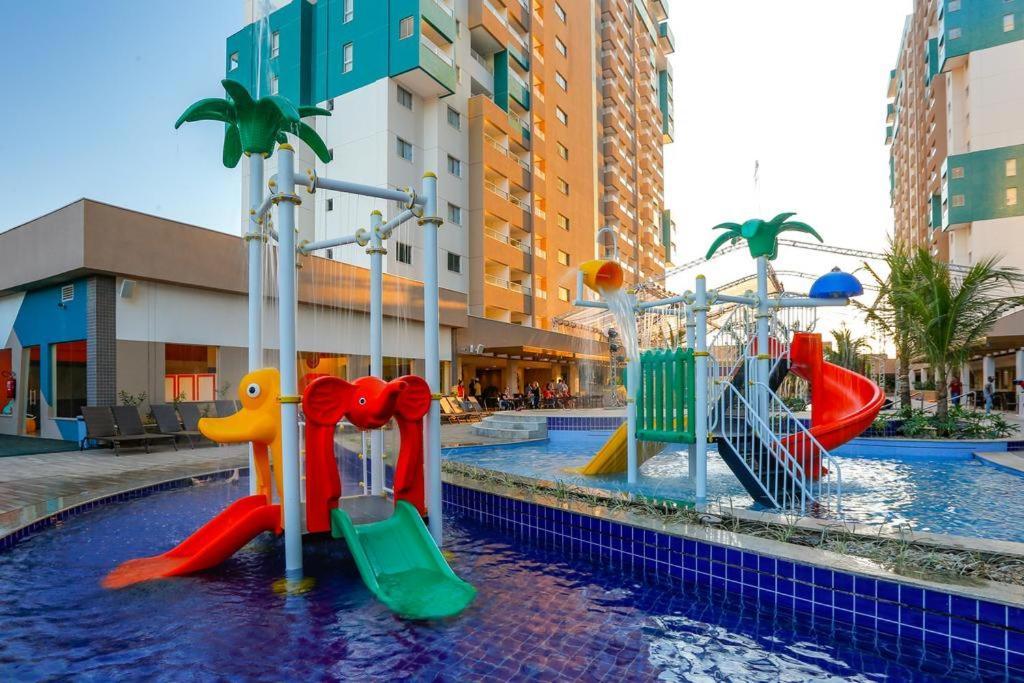 Hospedagem Para Ate 8 Pessoas No Enjoy Olimpia Park Resort Exteriör bild